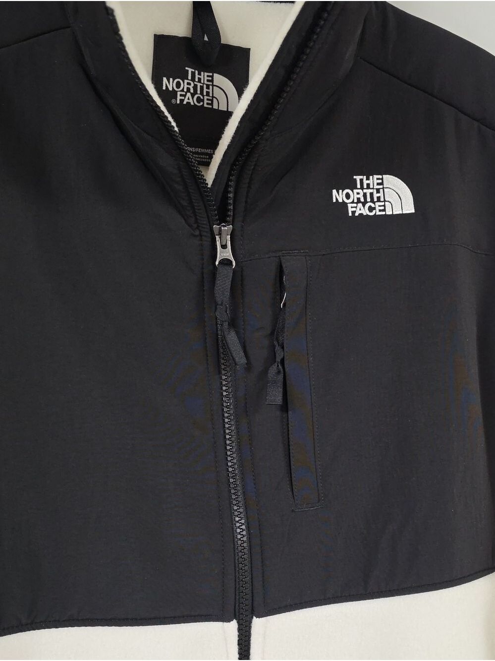 NWT Women's The North Face Retro Denali Fleece Jacket White Dune Black, Size XL - Picture 3 of 15